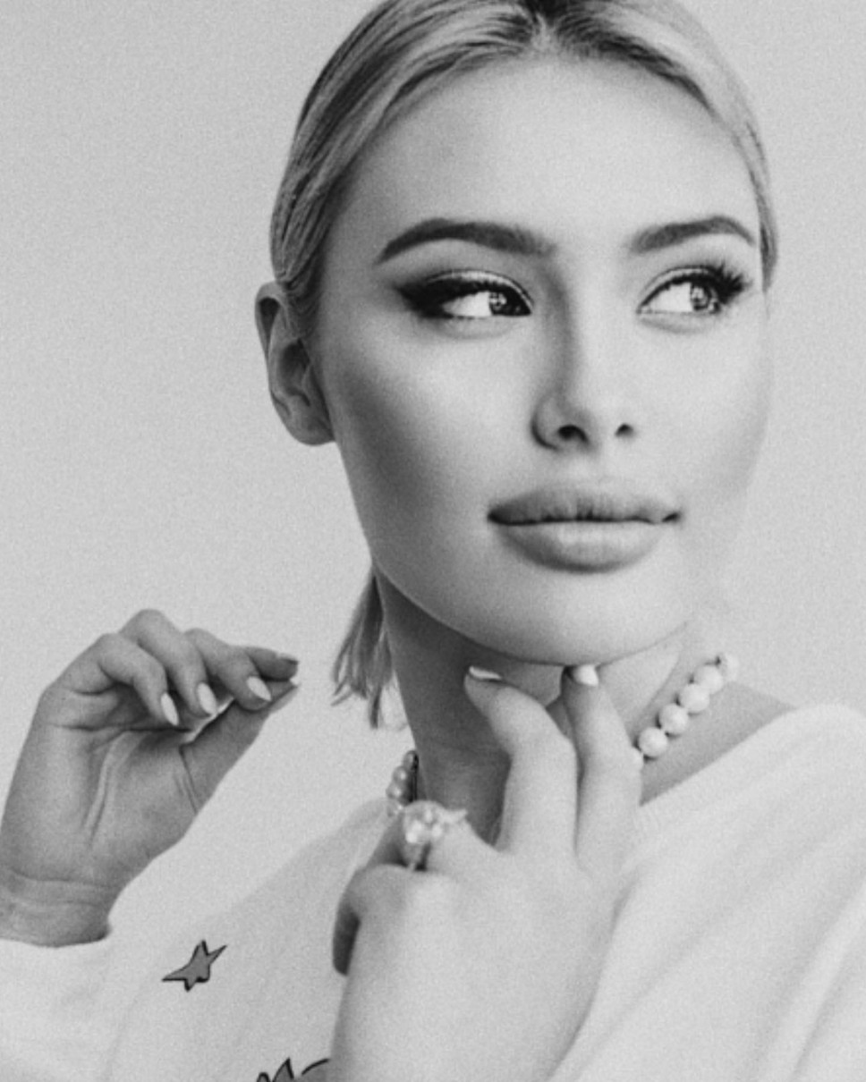 Якось Доменіка зізналася, що збільшувала губи
