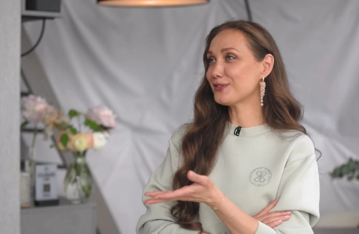 Посмішка Євгенії Власової