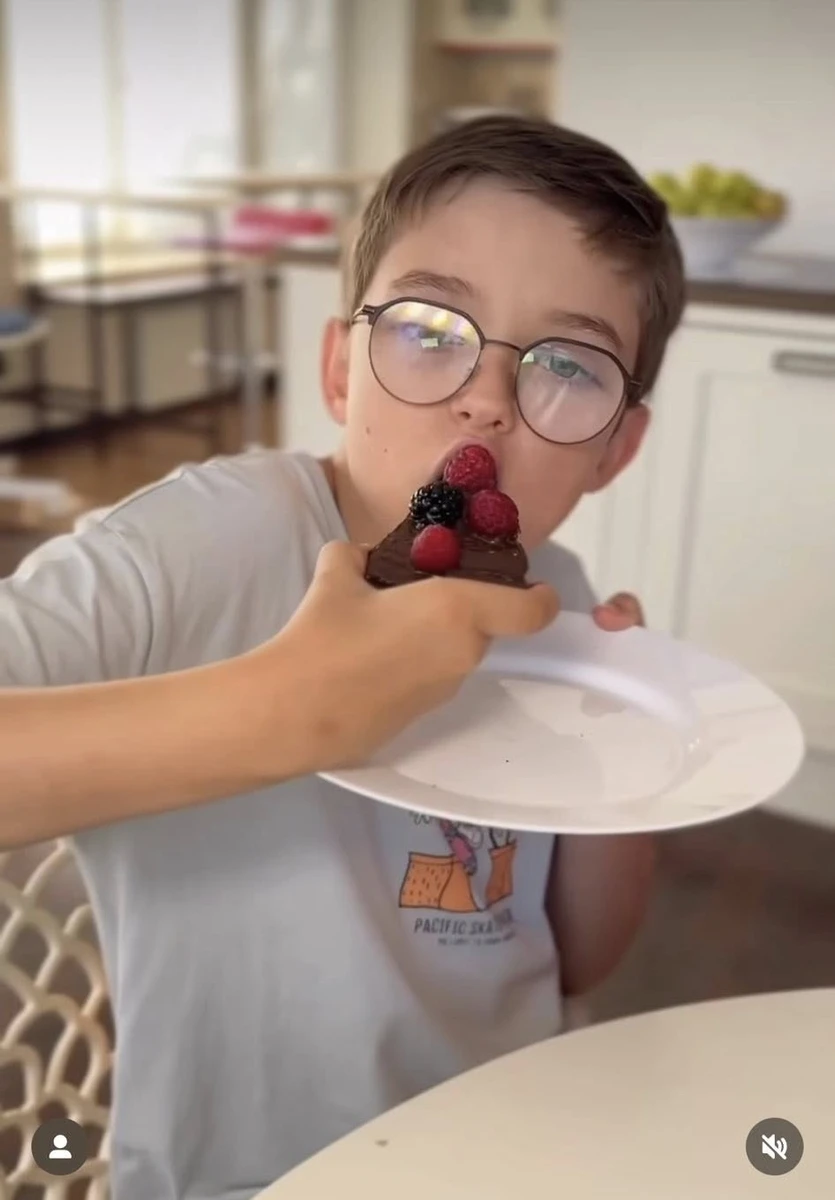 Син Олі Цибульської