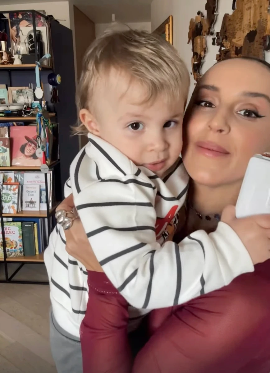 Джамала показалася з маленьким сином на фото