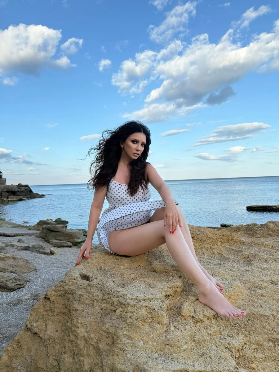 Співачка Лама позує в Одесі