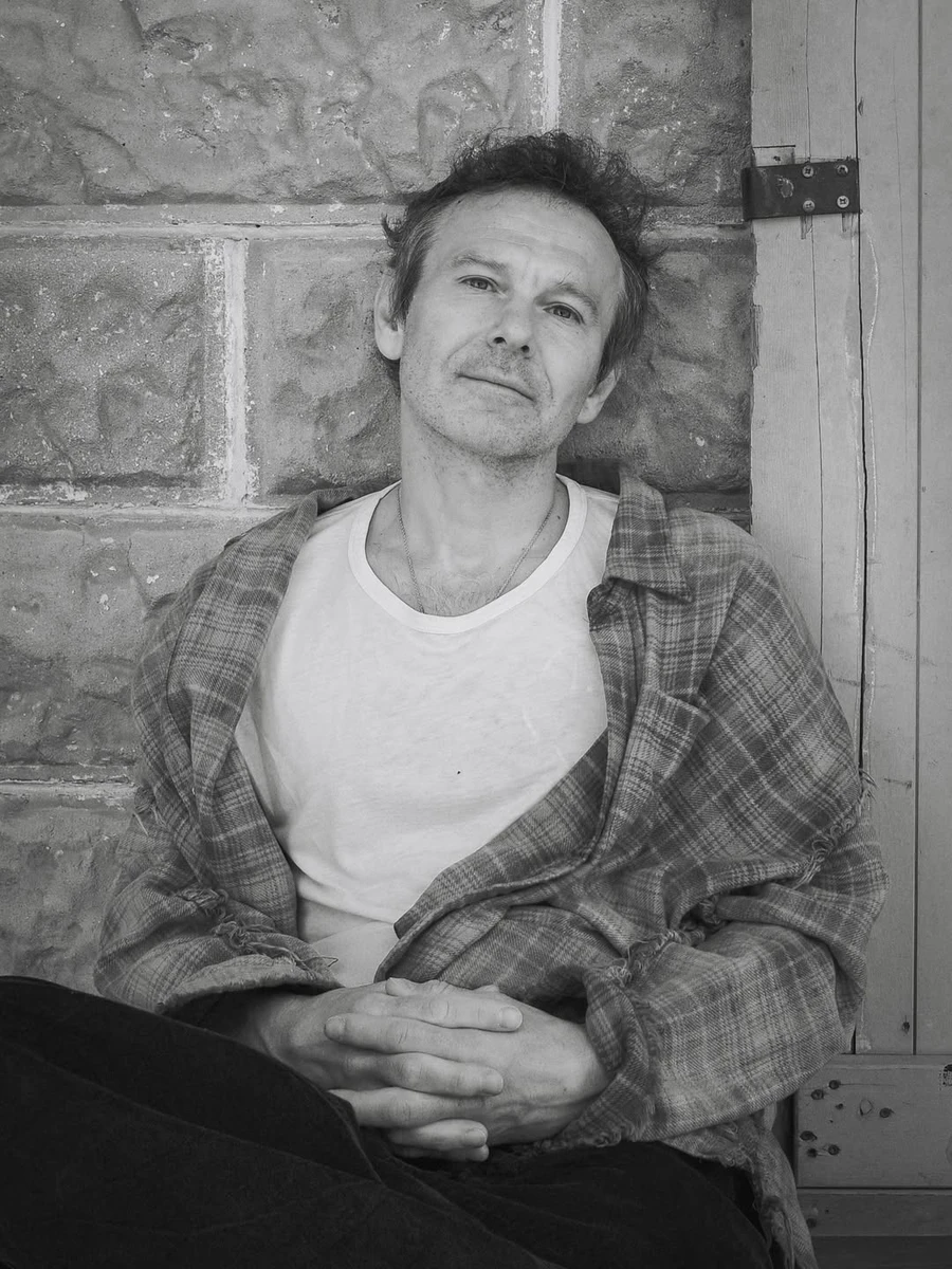 Святослав Вакарчук наробив чорно-білих фото в Ізраїлі