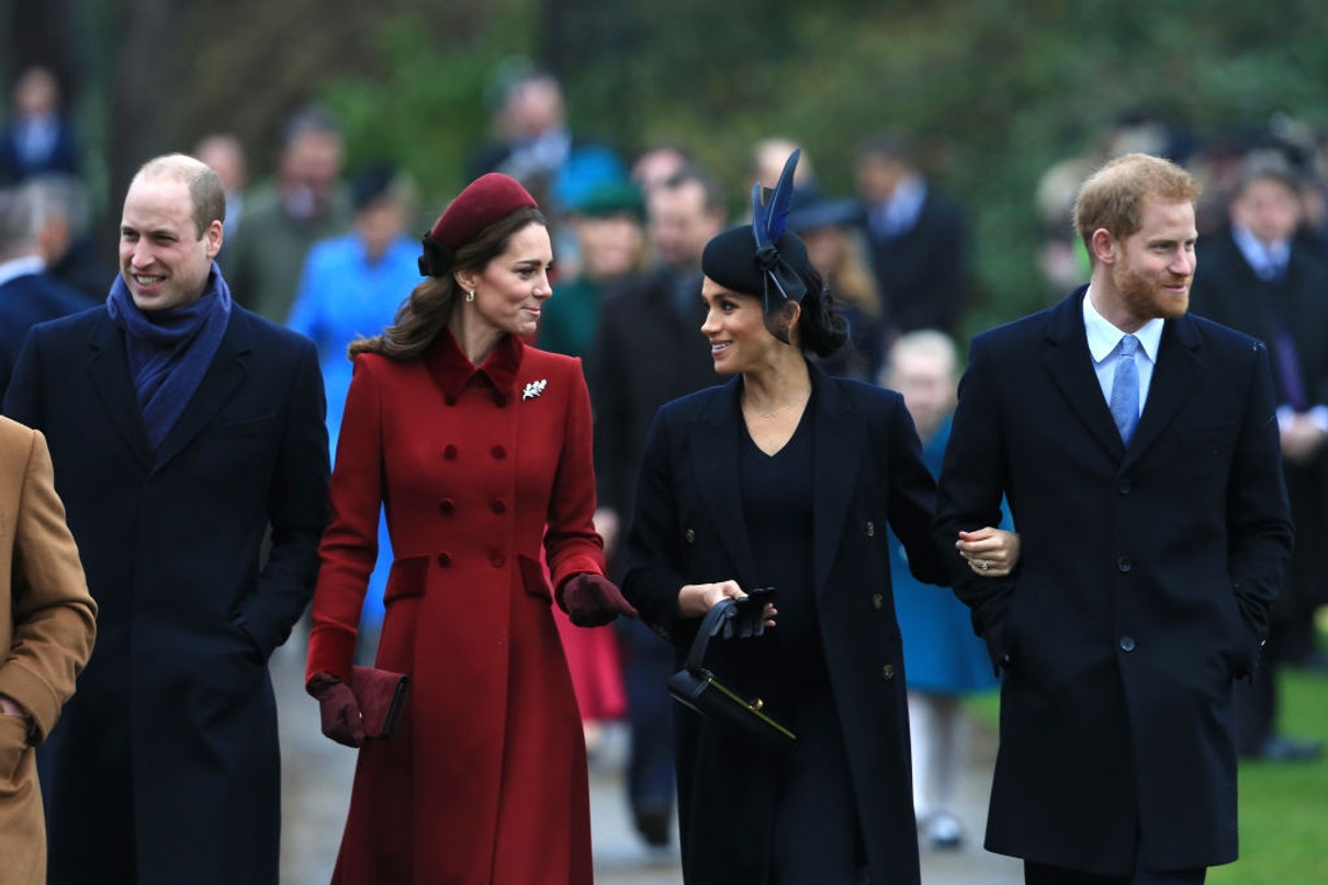 Кадр із минулого життя: 25-те грудня 2018-го року, принци Вільям і Гаррі з дружинами йдуть на Різдвяну службу до церкви