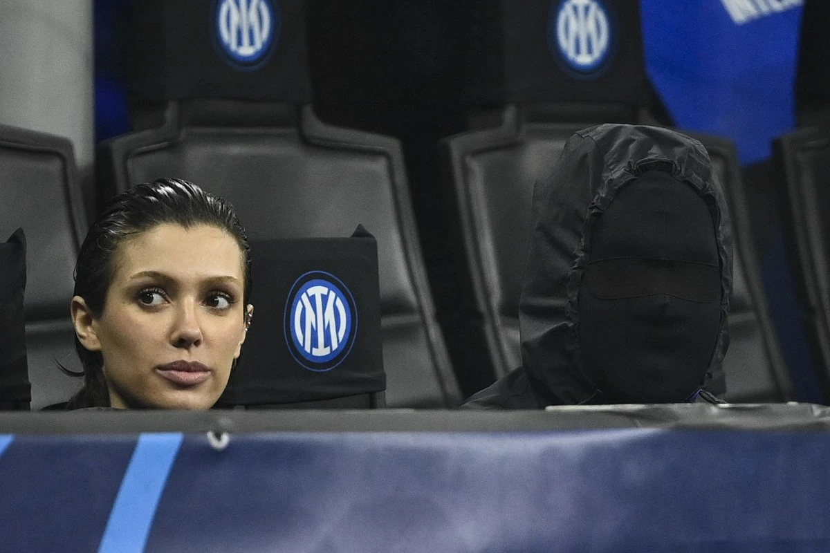 Б'янка Сенсорі і Каньє Вест