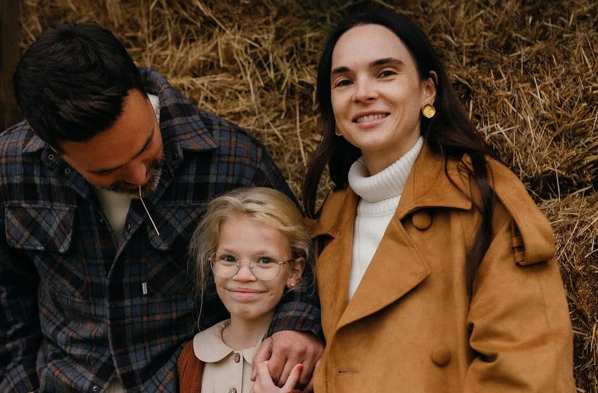 Інна Мірошниченко з дочкою та чоловіком