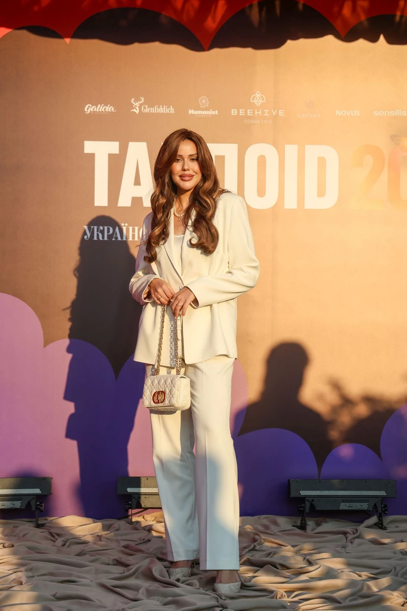 Дочка Зіброва на святі Таблоіда