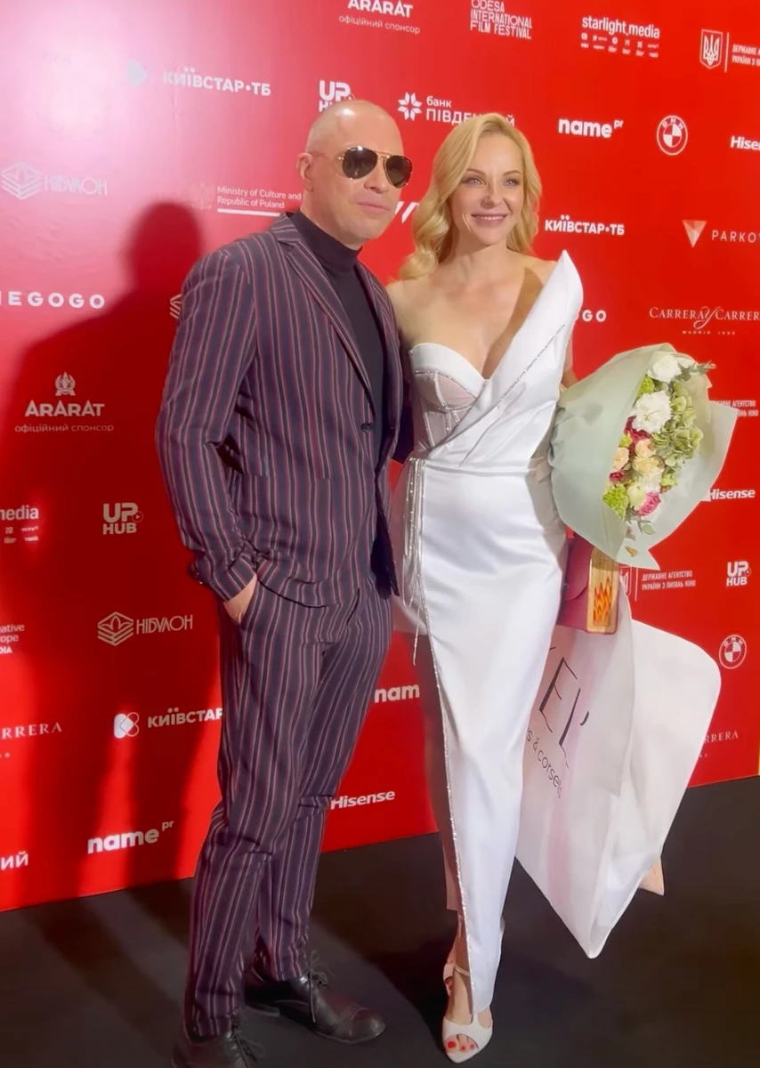 Даша Трегубова з декольте показалася на кінофестивалі ОМКФ