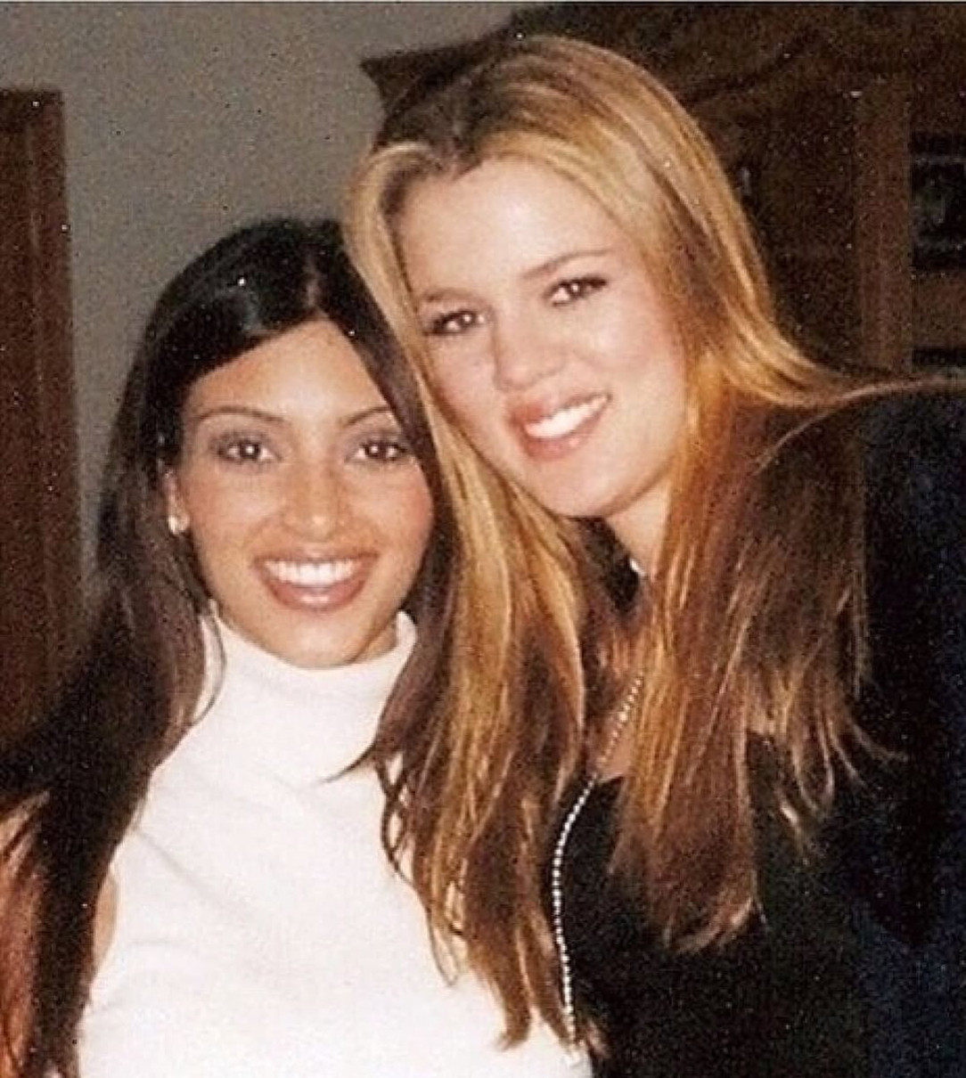 Сестра Кім Кардашян привітала її з 45-річчям