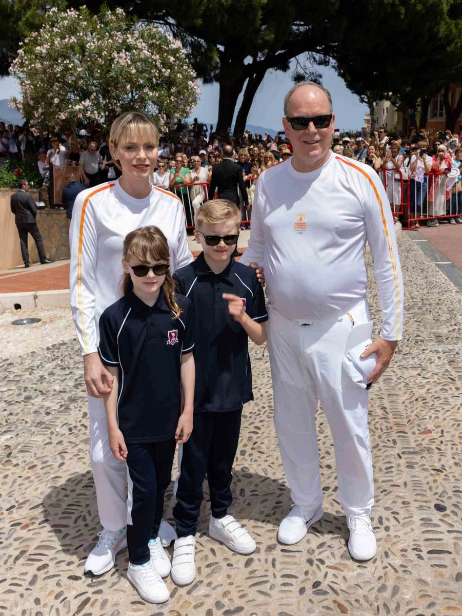 Князь та княгиня Монако і їхні діти