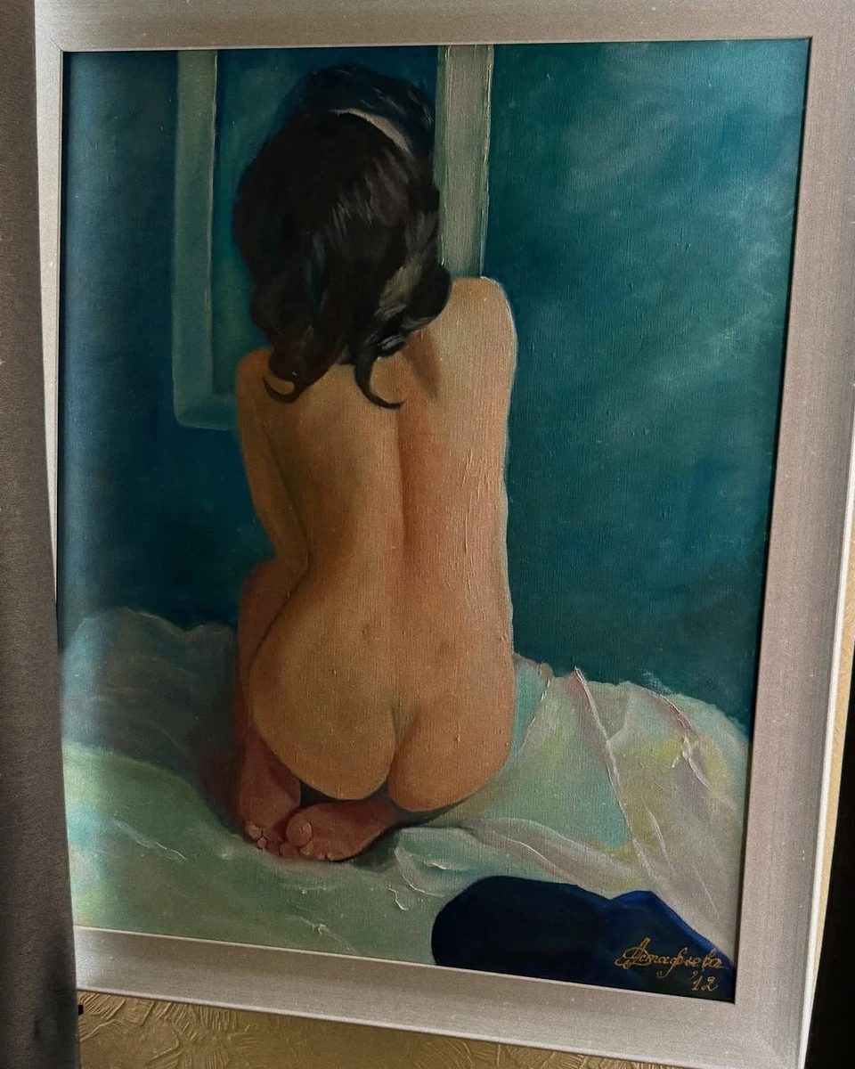 Даша Астаф'єва показала картину з оголеною жінкою