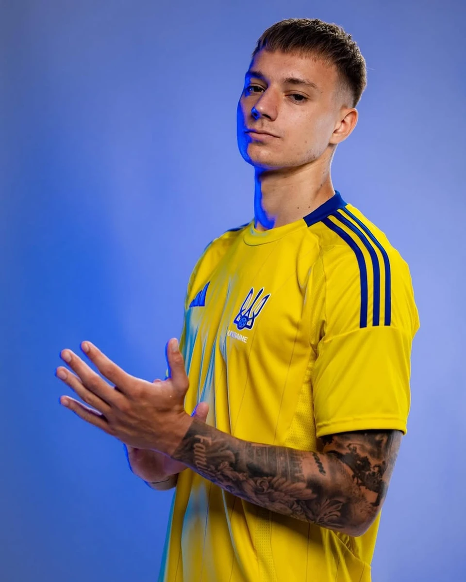 Володимир Бражко показався за поцілунками з Дашею Квітковою