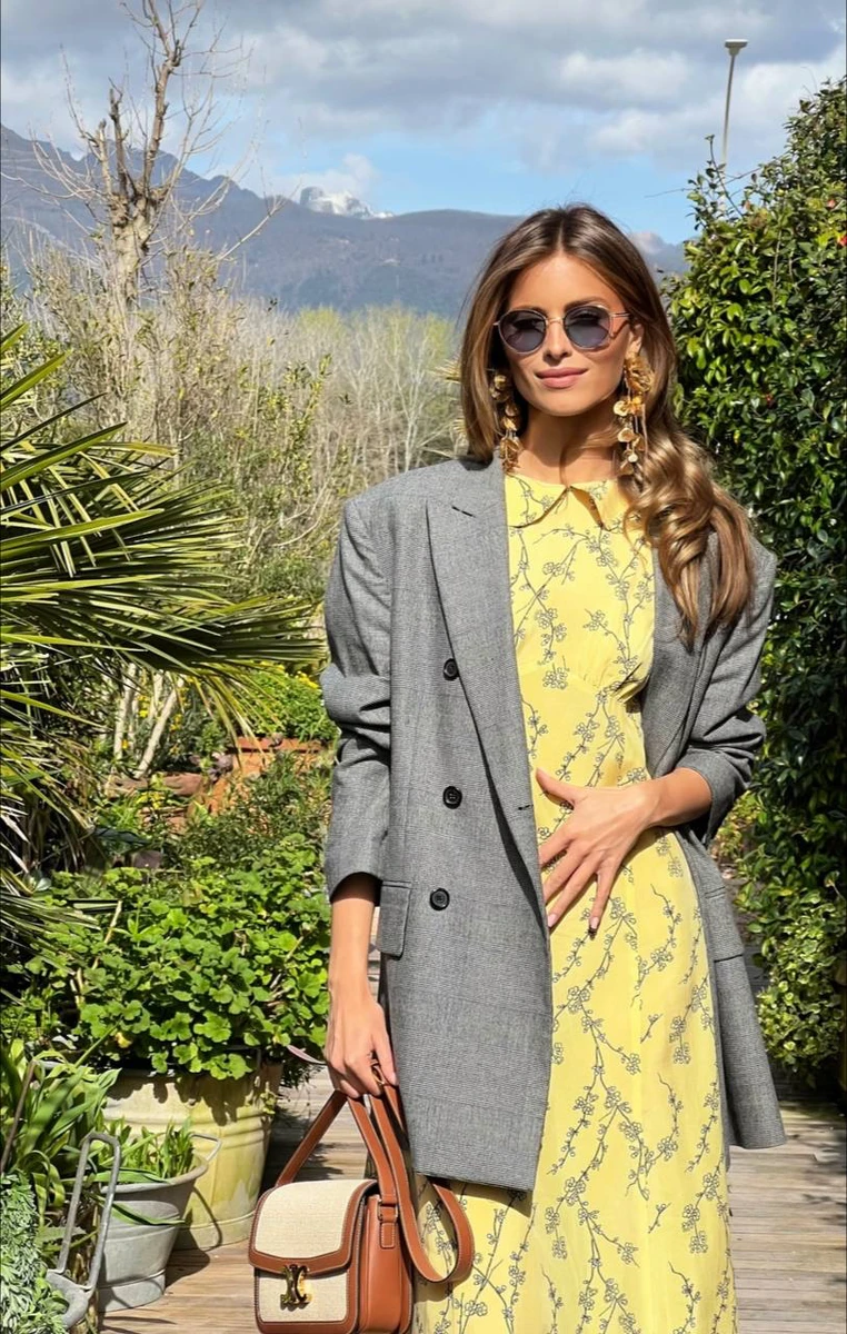 Євдокименко в сукні і піджаку