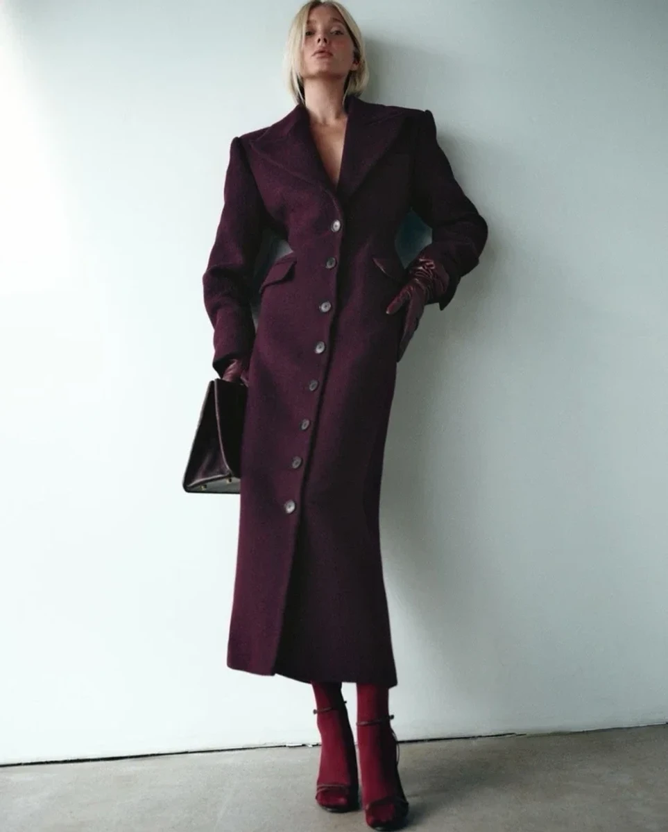 Фіолетова довга сукня