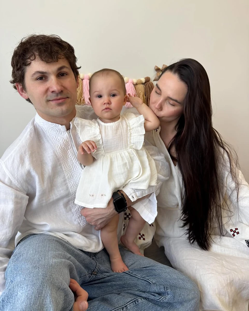 Євген Кот і Наталія Татарінцева показалися з 9-місячною донькою