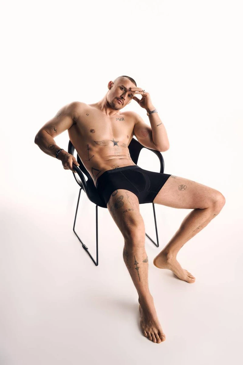 Цимбалюк в самих трусах