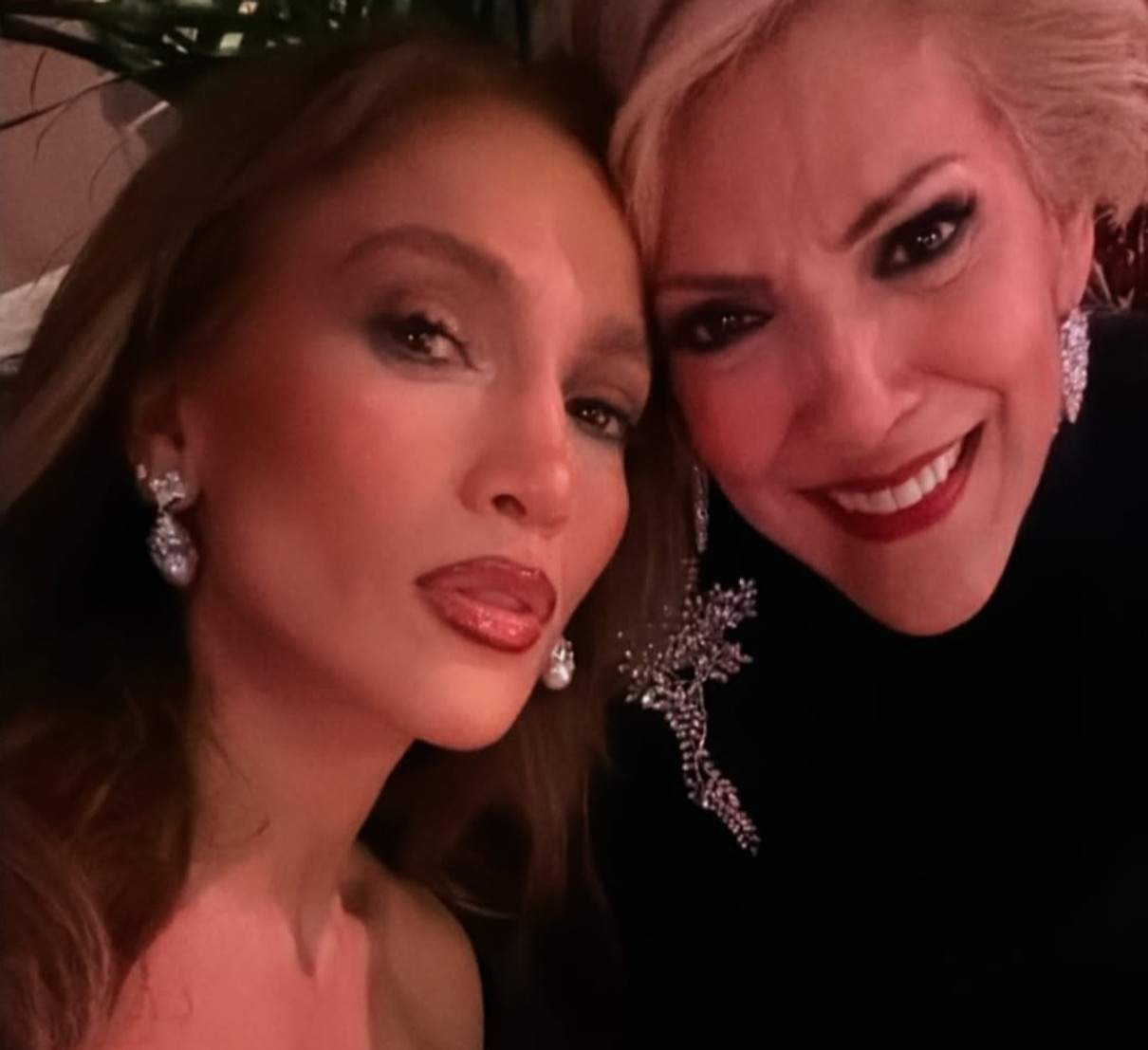 Дженніфер Лопес влаштувала вечірку для мами