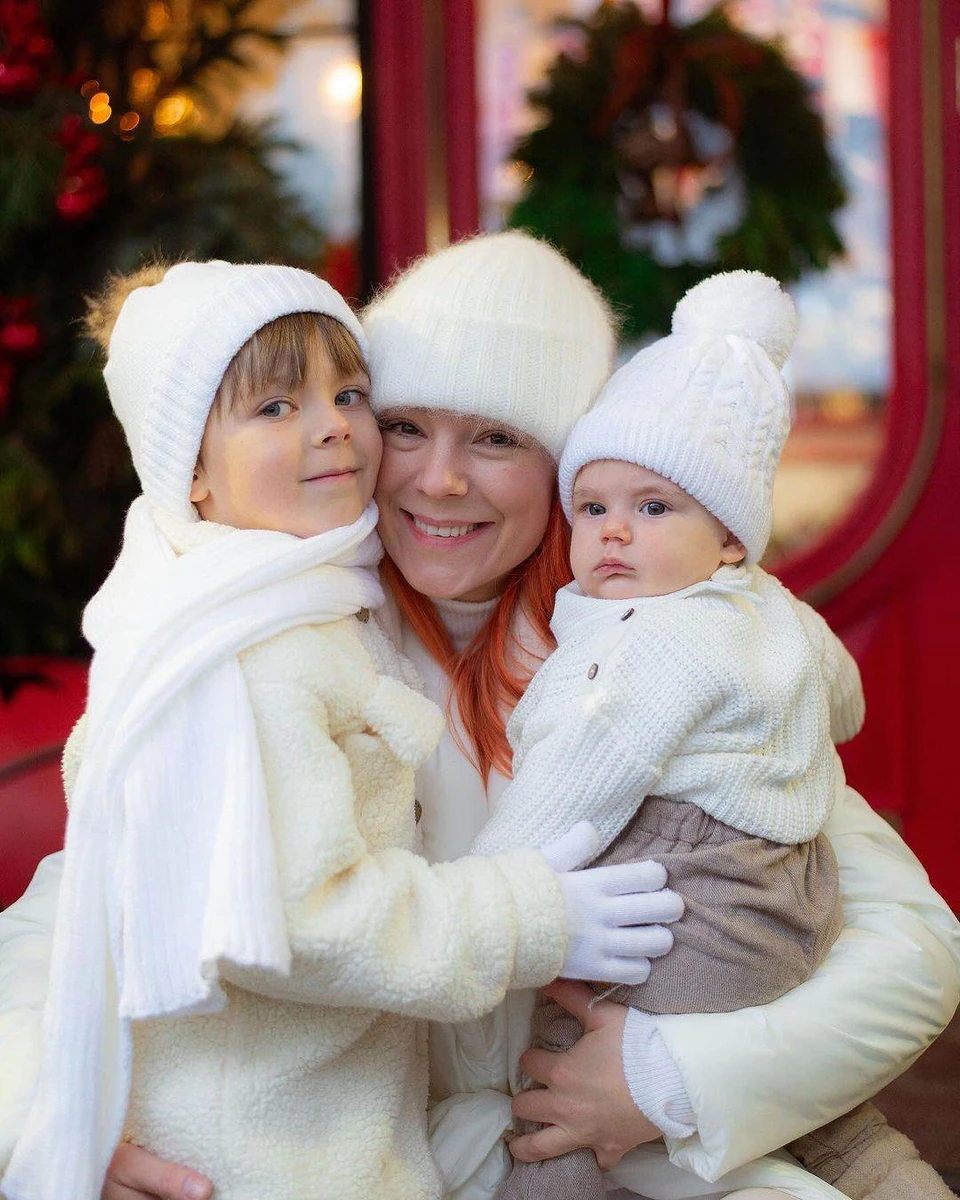 Як розказувала артистка у сторіс, у свої неповні 8 місяців молодша доня вже каже їй ма-ма