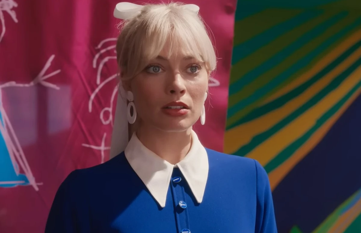 Головне - фірмовий чубчик. Яку зачіску, як у Барбі обрали б ви