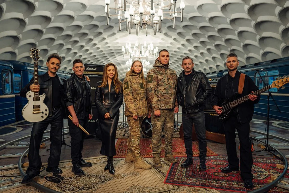 Бійці 13 Бригади НГУ Хартія разом із Жаданом та Кароль презентували потужний кліп 