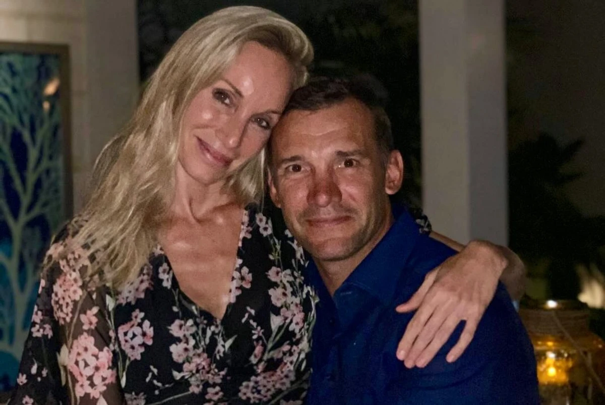 Футболіст Андрій Шевченко зі своєю дружиною