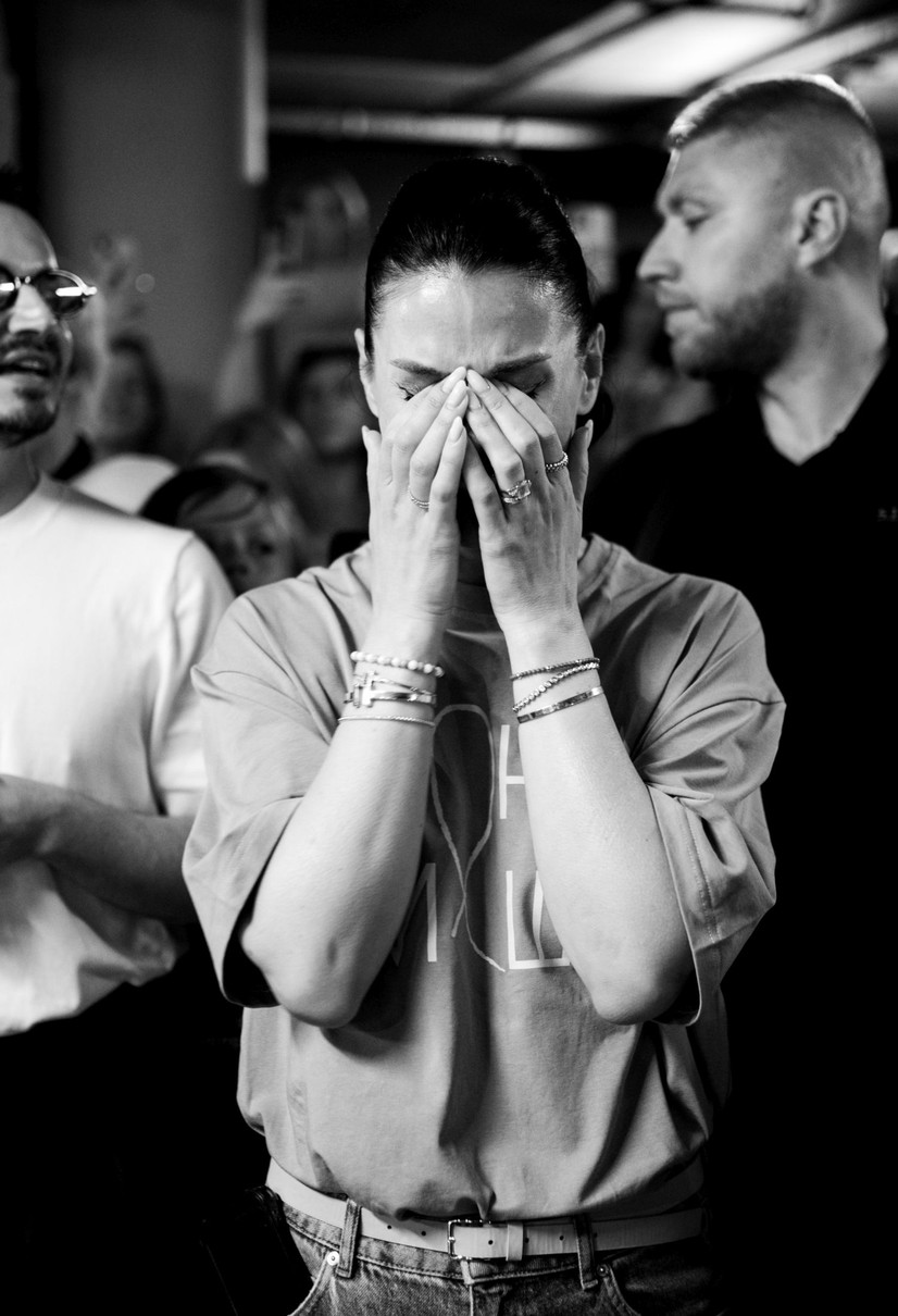 Маша Єфросиніна не стримала сліз під співи Мамаріки