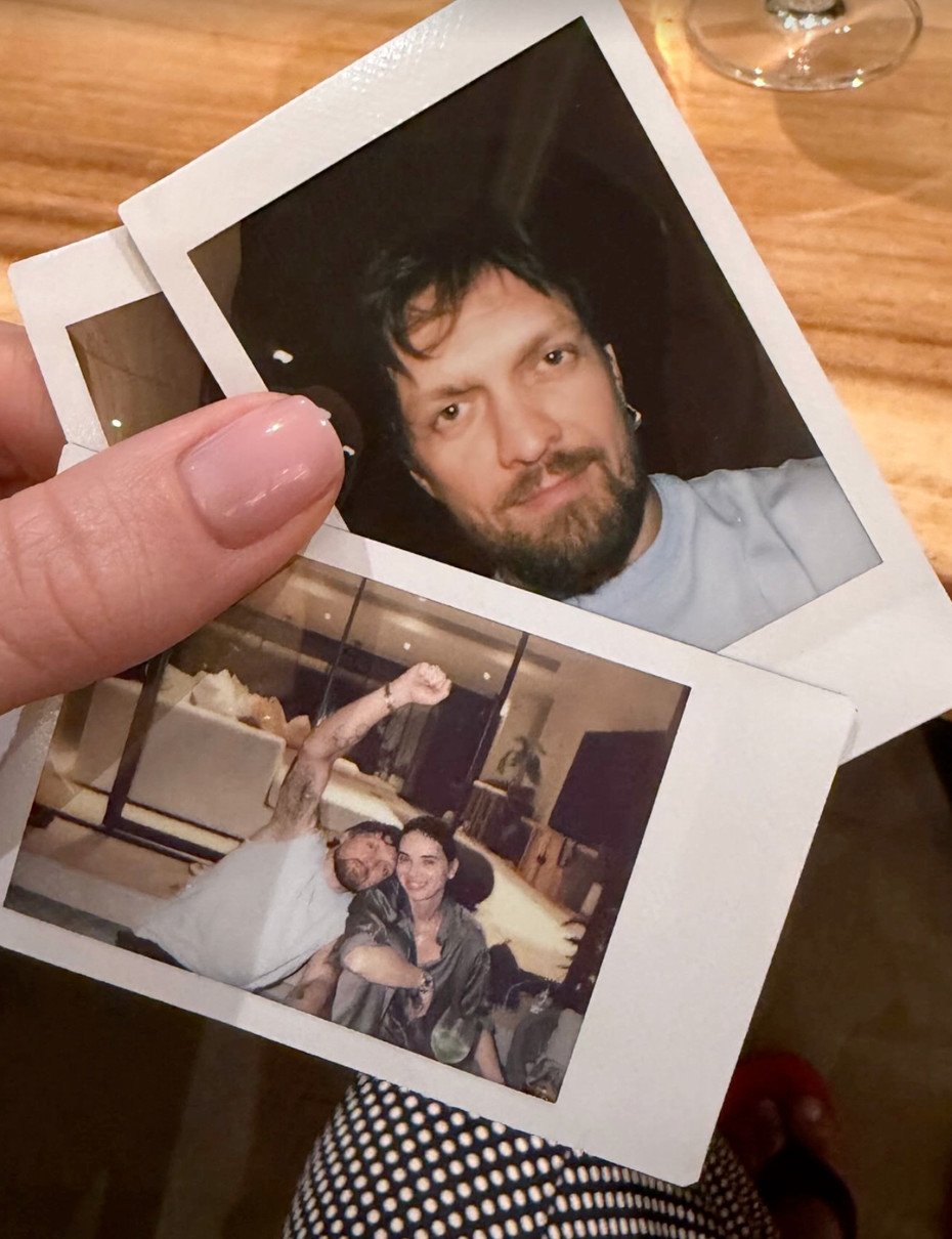 Дружина Усика показала романтичні фото з чоловіком з його 39-річчя