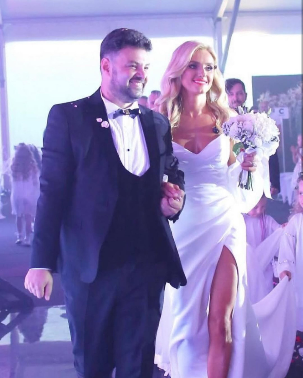 Ірина Федишин показала весільне фото на 19-ту річницю