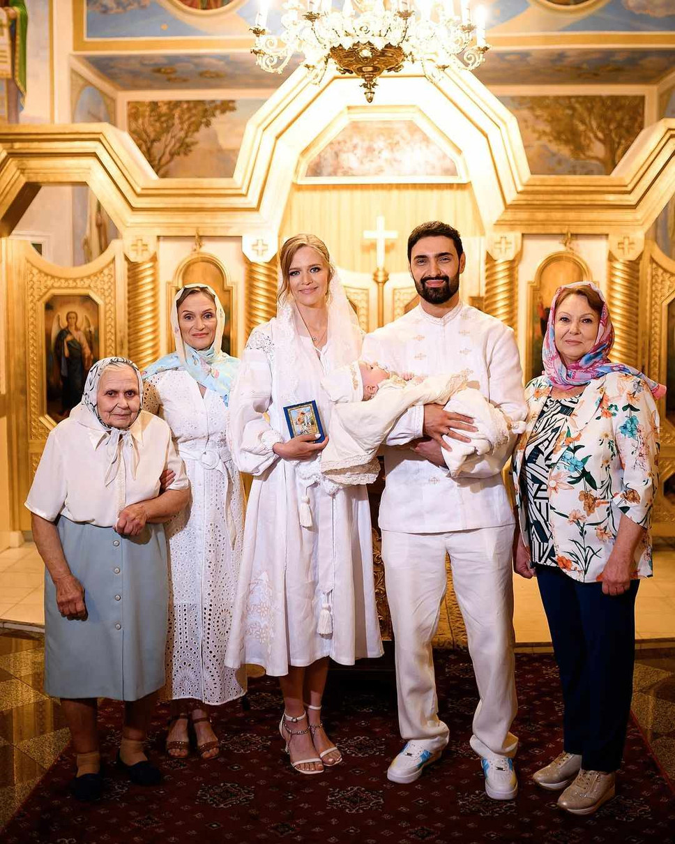 Співак Козловський на хрестинах його сина