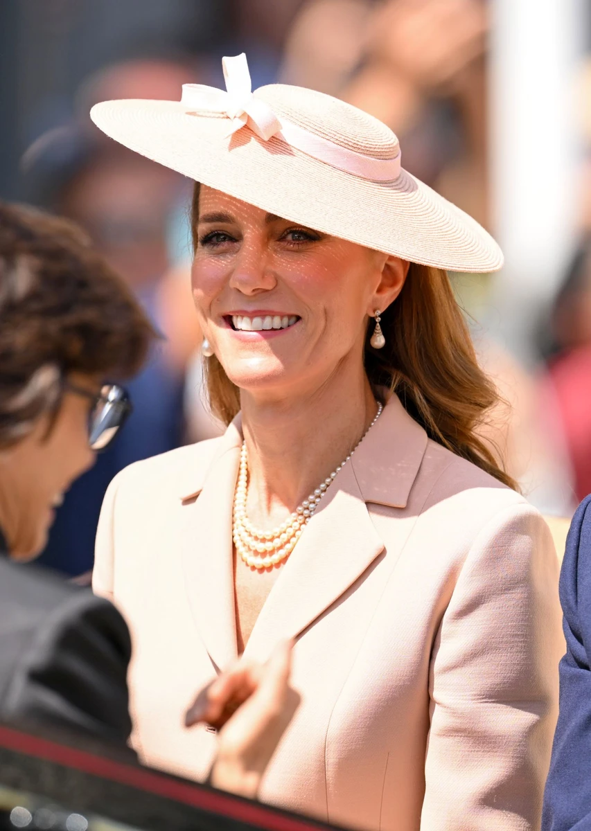 Кейт Міддлтон у ніжному луці