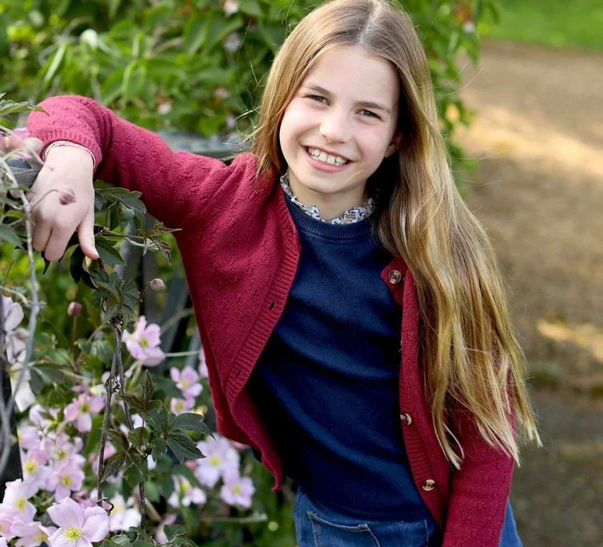 Принцеса Шарлотта позує для фото