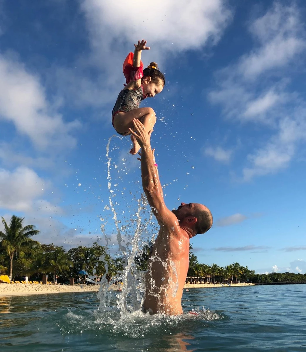 Тато виконує свої обіцянки