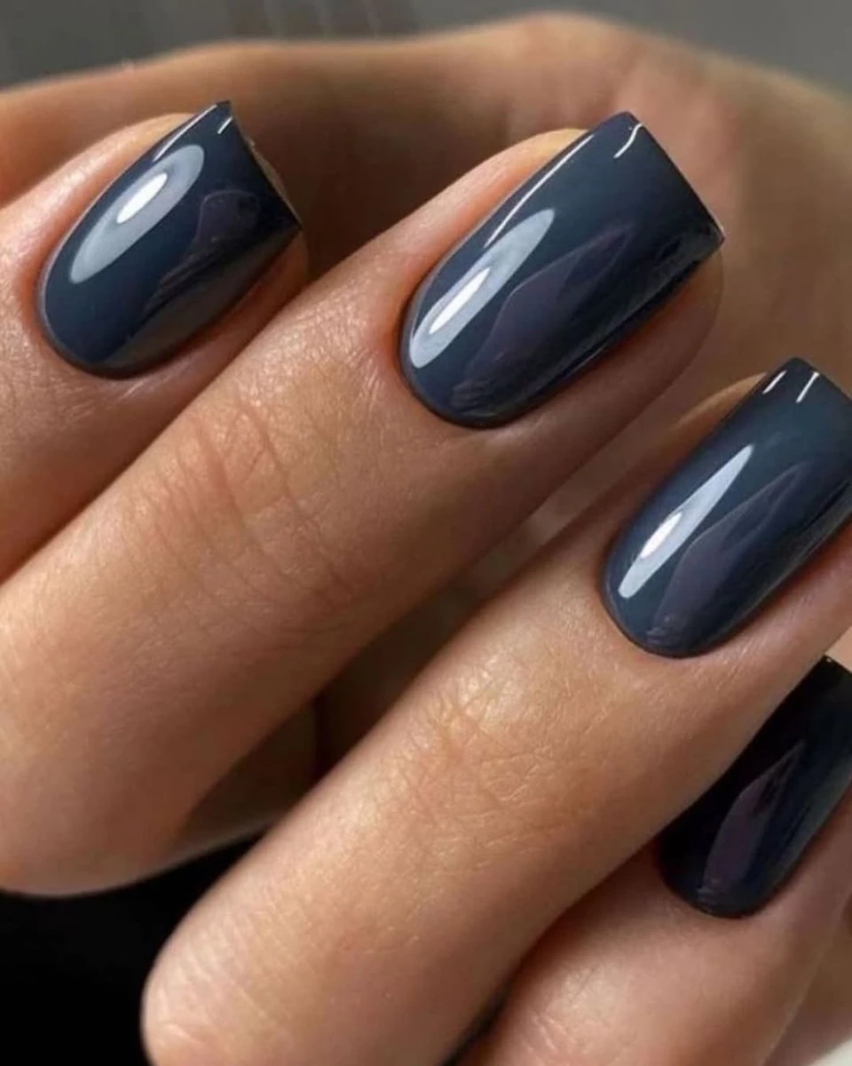 Сіро-синій манікюр