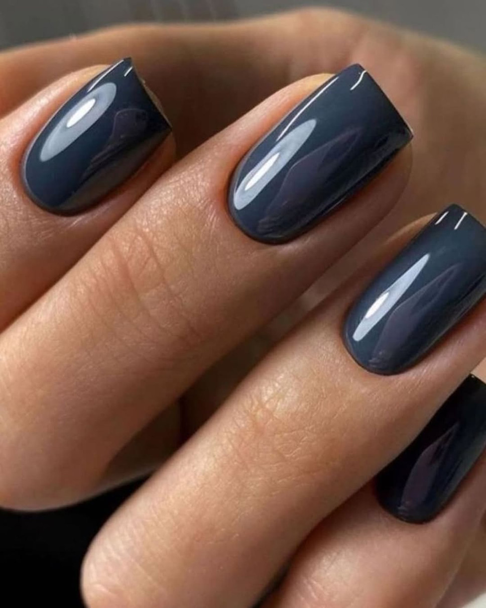 Сіро-синій манікюр