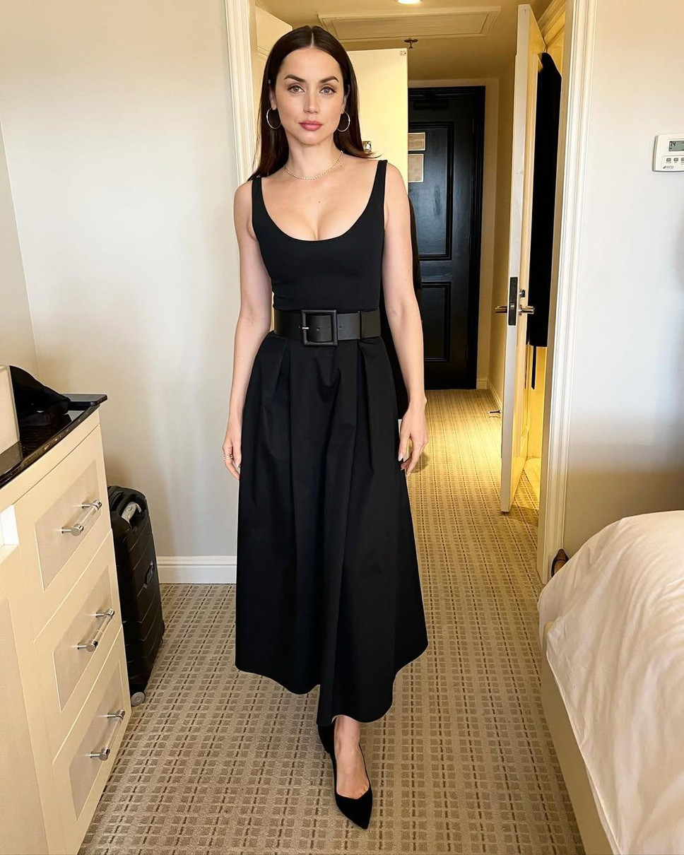 Дівчина Тома Круза Ана де Армас