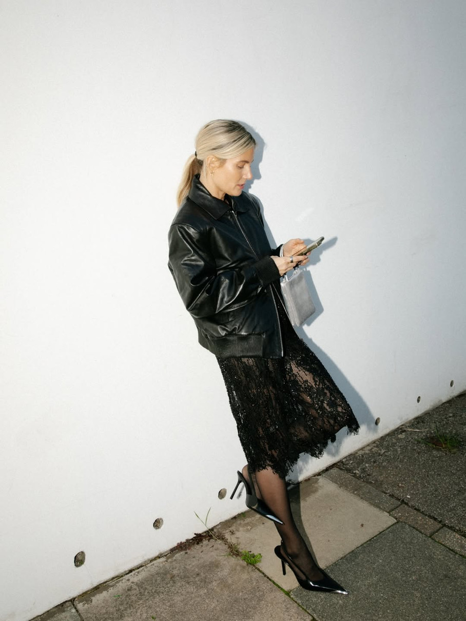 Образ із чорной шкіряною курткою