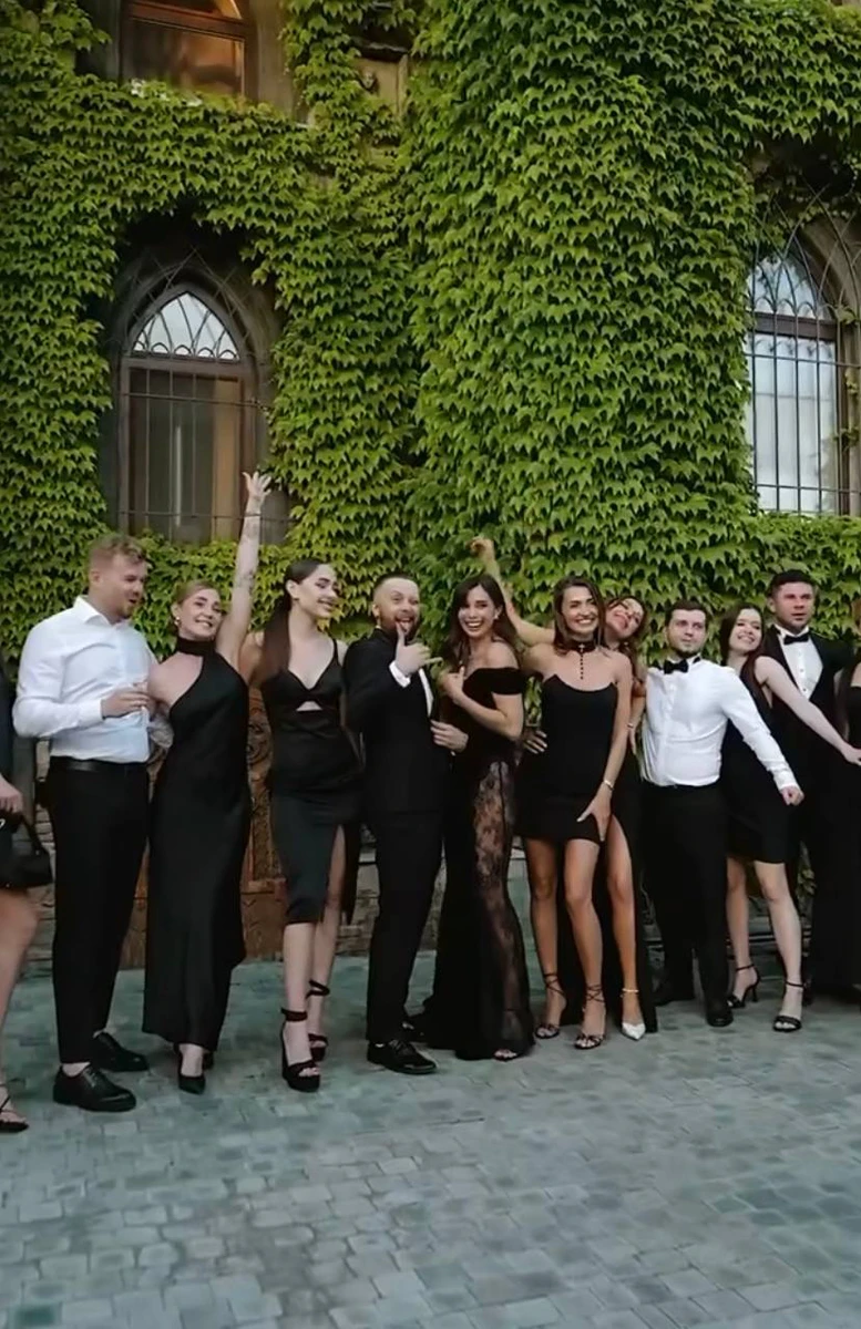 Гості вечірки Анни Неплях