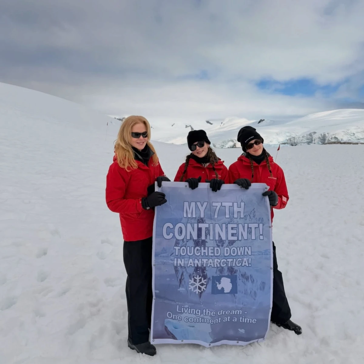 Кідман із дочками в Антарктиді