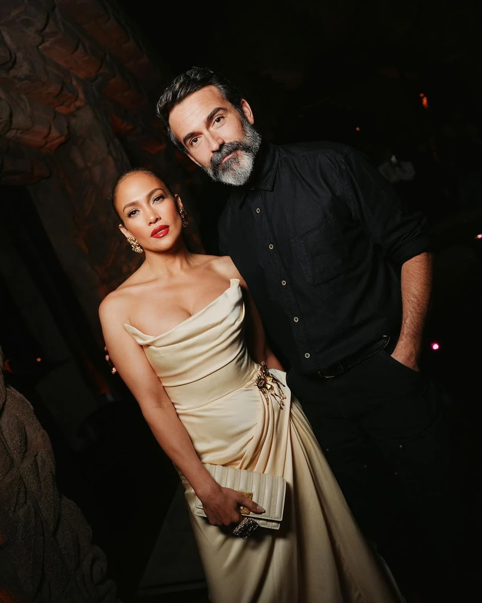 До речі, нещодавно папараці зазнімкували чоловіка Лопес, актора Бена Аффлека в обіймах колишньої