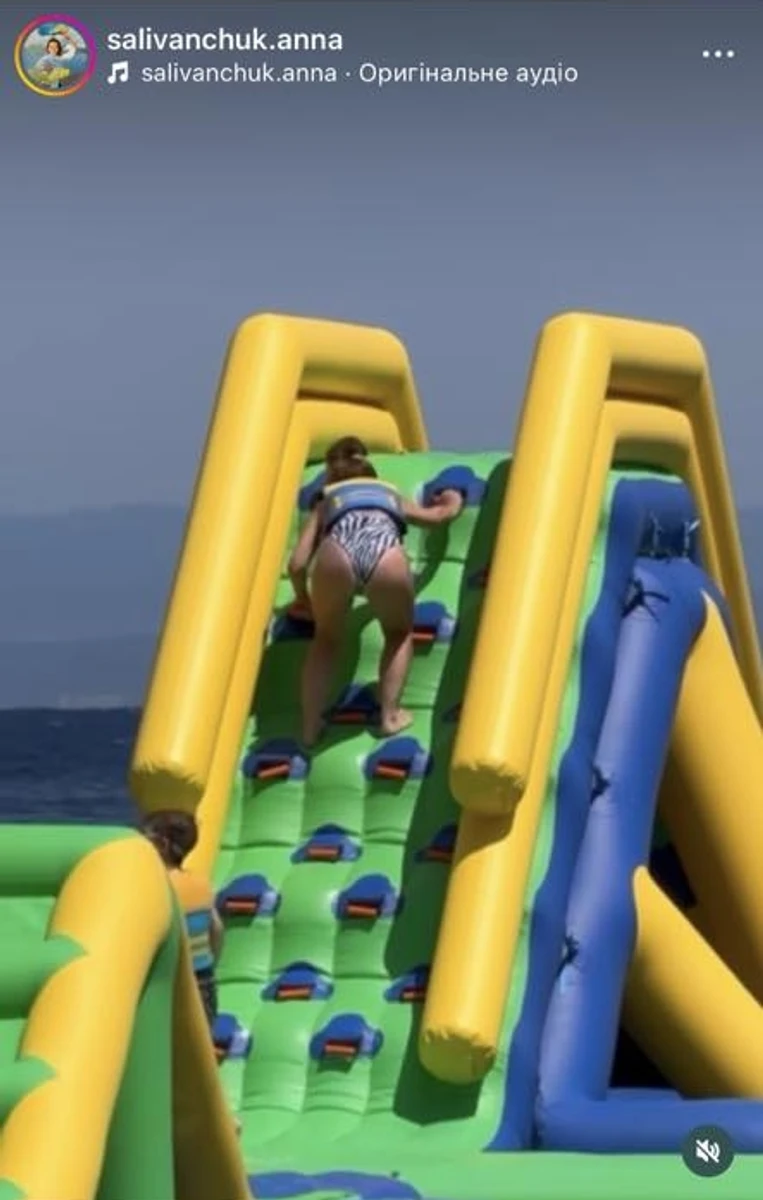 Салівачук показує свій відпочинок у Греції