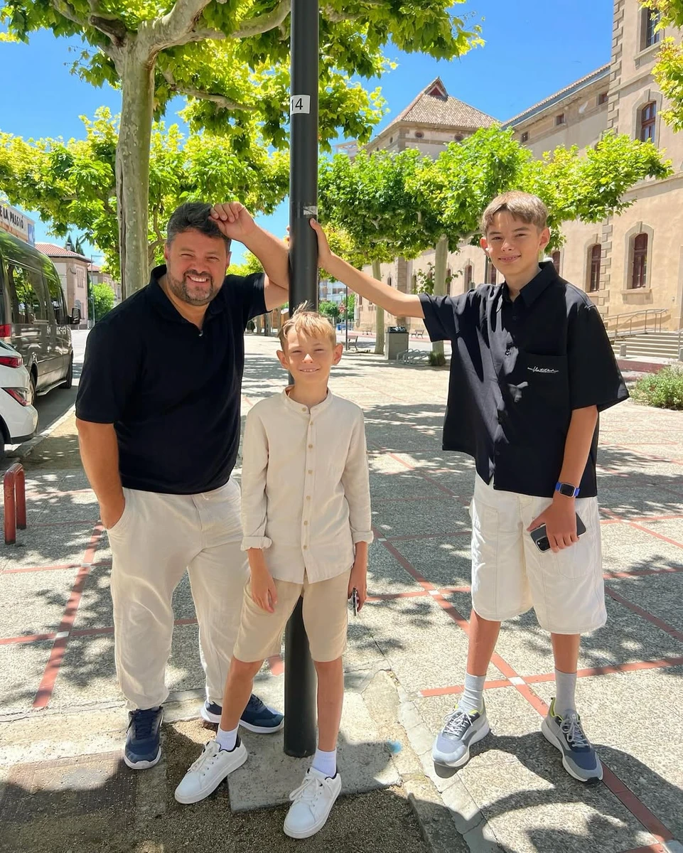 Ірина Федишин показала чоловіка і дорослих синів в Іспанії