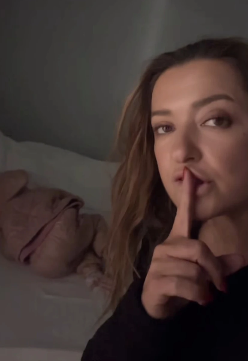 Наталія Могилевська показала, як її дочка мило заснула