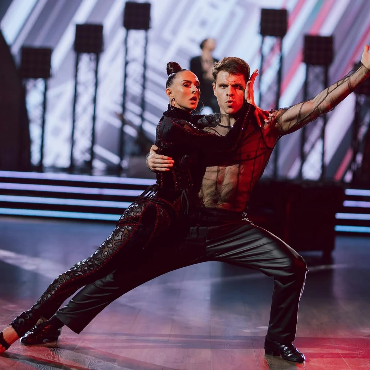 Артур Логай і Анна Кареліна Танці з зірками