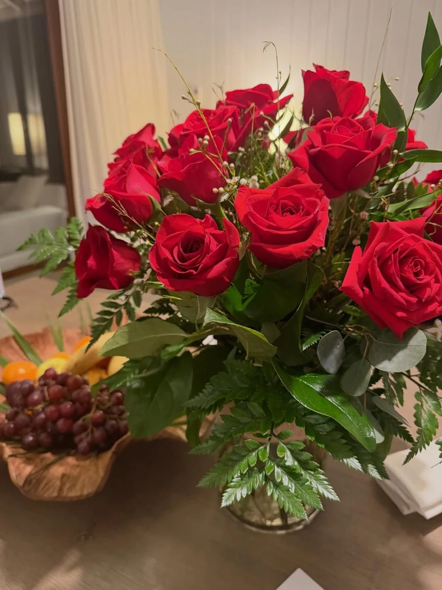 Квіточки від Гіра для коханої