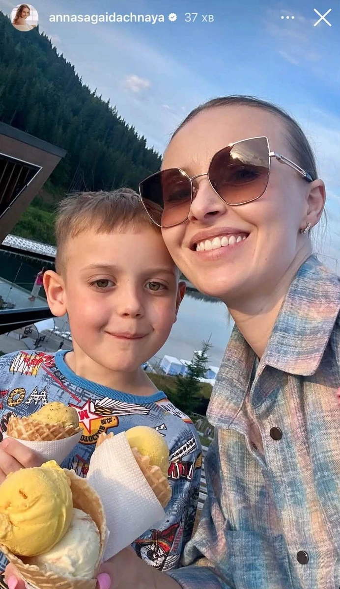 Тимур - син Сагайдачної від ексчоловіка, Євгена Третьякова, а молодші діти - від чинного коханого актриси