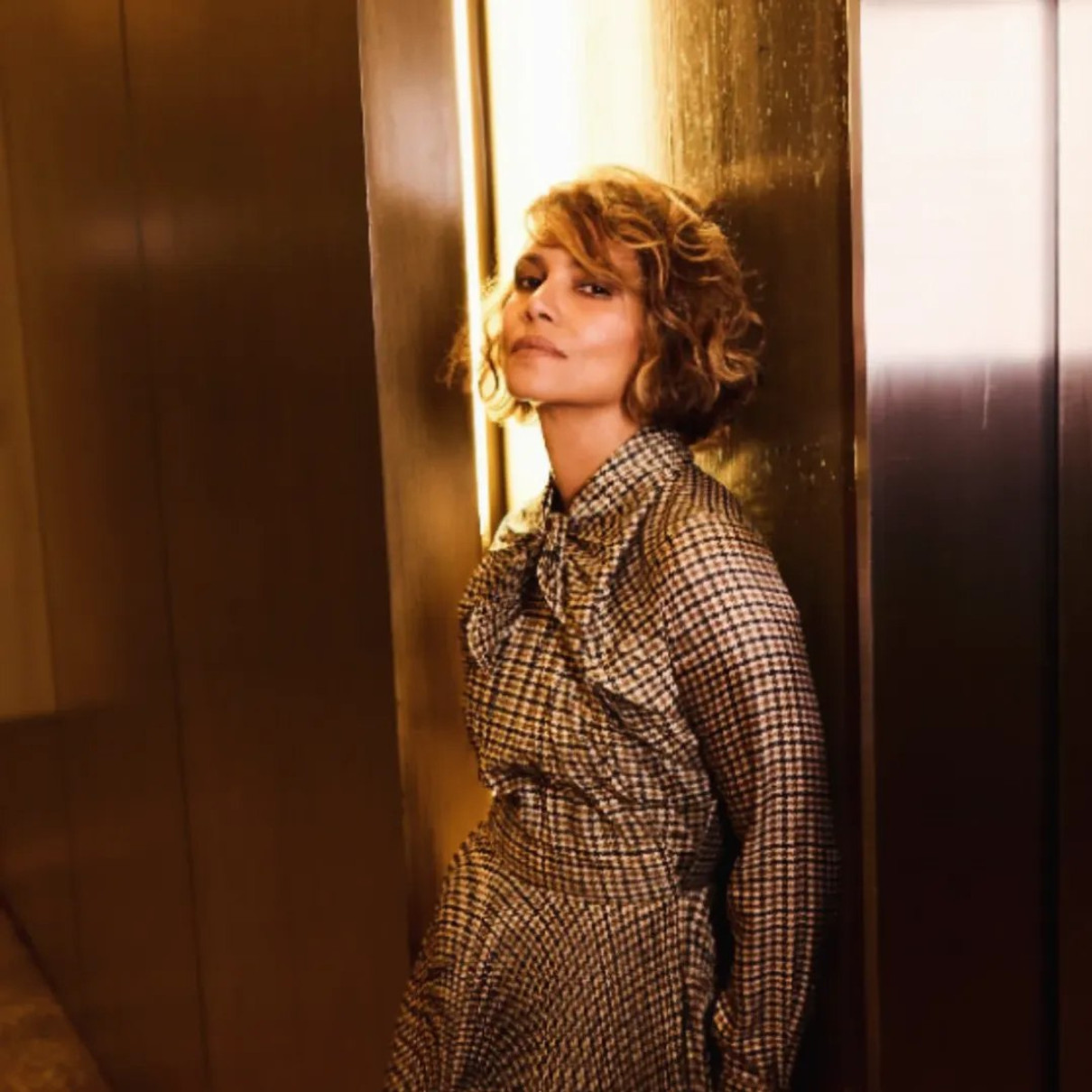 Коханий Холлі Беррі привітав її з 59-річчям стильним фото