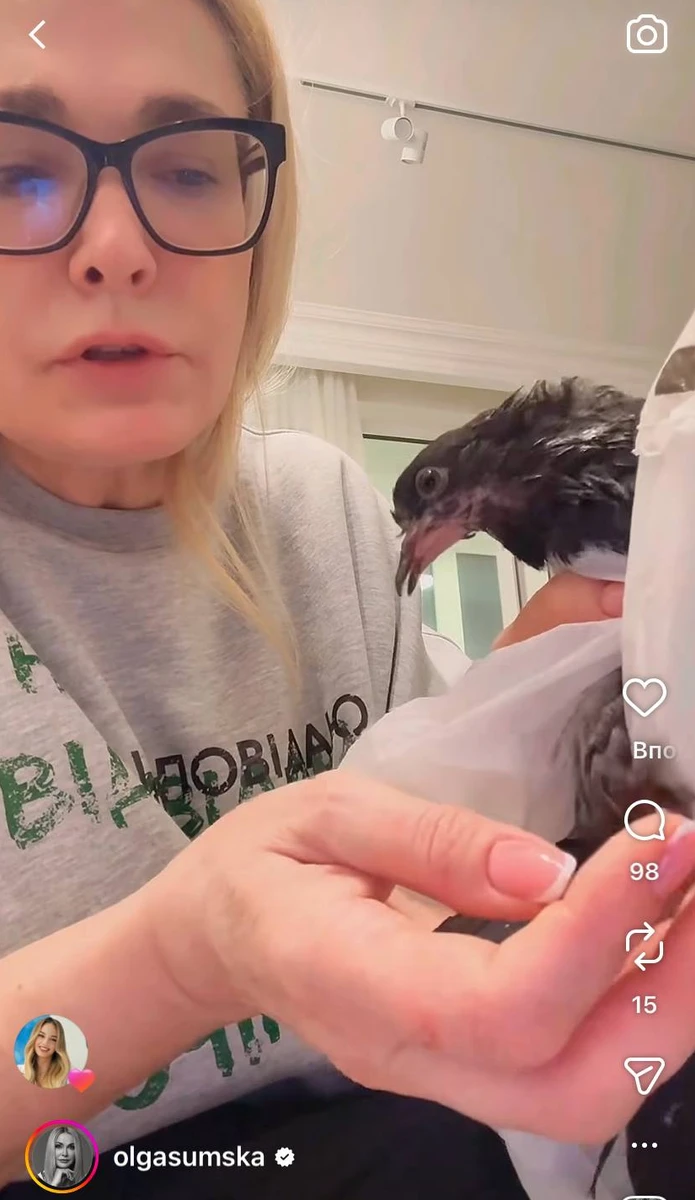 Ольга Сумська показалася з врятованим птахом