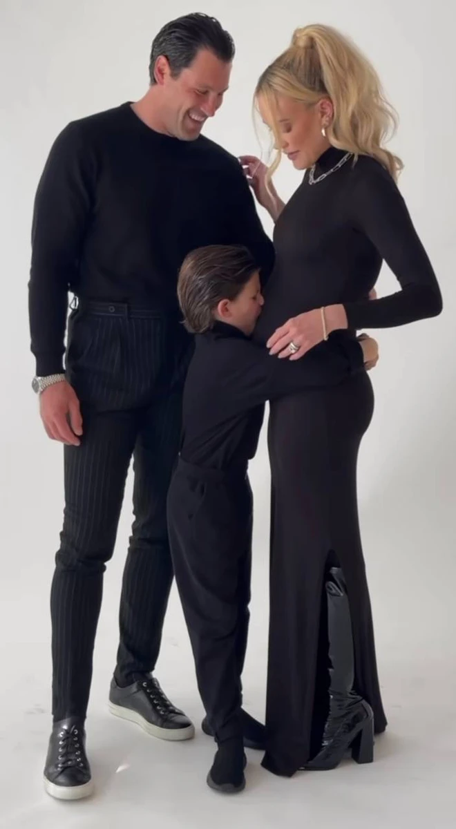 У синів Пети та Макса невдовзі з'явиться братик