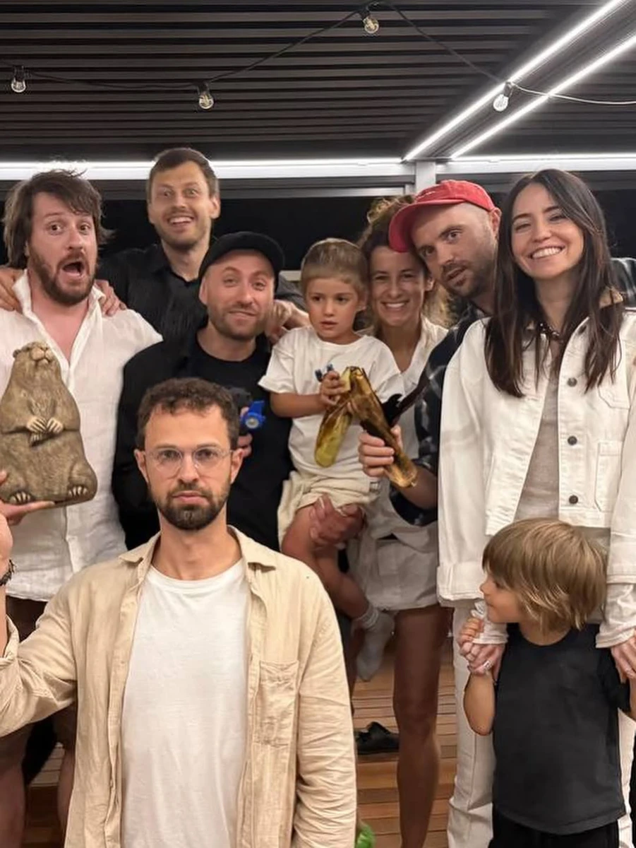 Кацурін з друзями, зокрема з Пушкіним