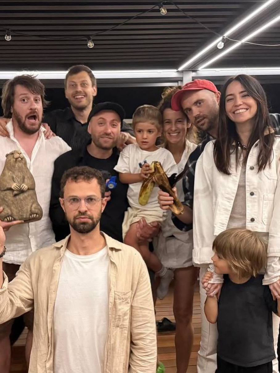 Кацурін з друзями, зокрема з Пушкіним