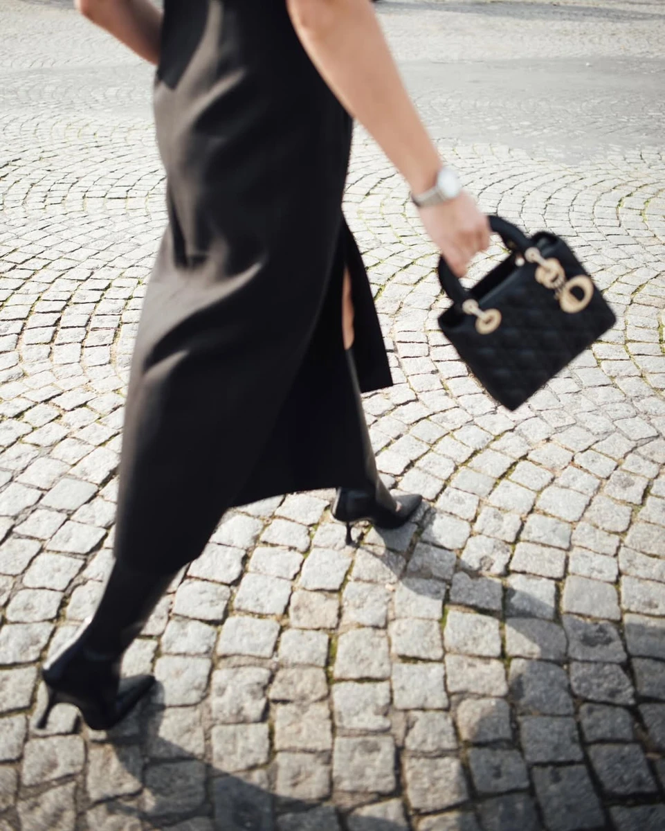 Дружина Усика похвалилася стильним луком на показі мод в Парижі